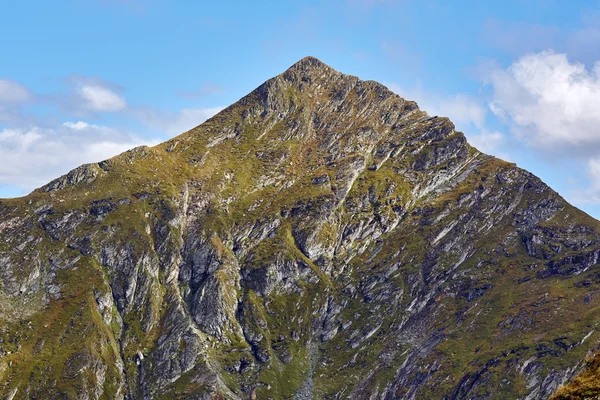 High mountains in the summer — Stock Photo, Image