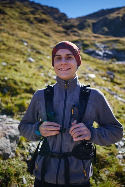 Teenager hiker on trail — Stock Photo, Image