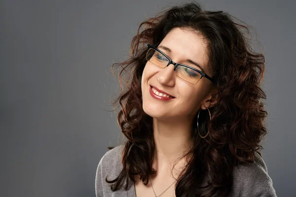 Young woman wearing eyeglasses — Stock Photo, Image