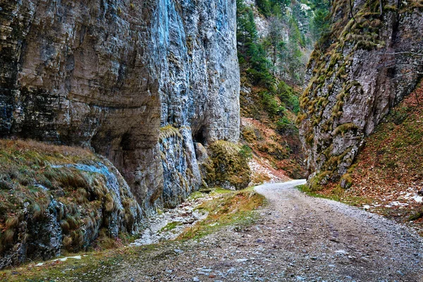 Пейзаж с красивым каньоном — стоковое фото