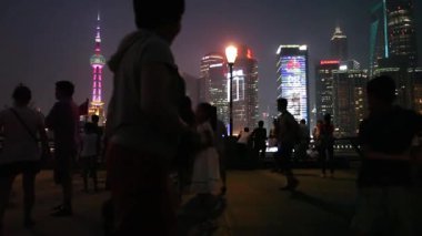 Şangay'daki Huangpu Nehri seyir