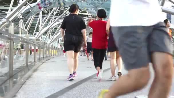 People in Singapore city center — Stock Video