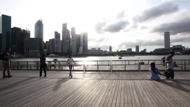 Singapura Cidade através de Marina Bay — Vídeo de Stock