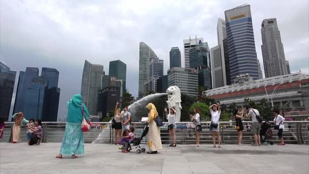 Singapur Merlion turist ziyaret — Stok video