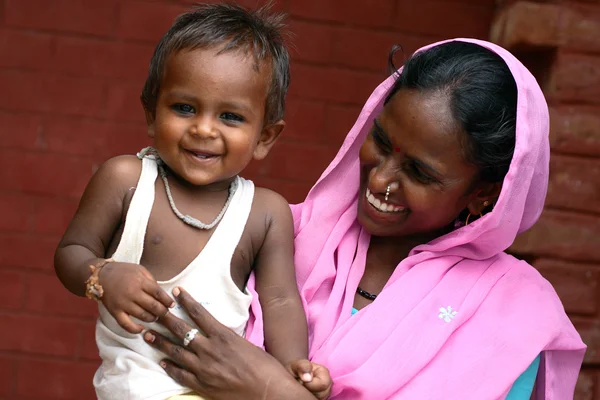 Woman with boy in India — Stock Photo, Image