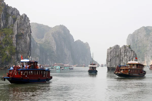 Ha long bay w Wietnamie — Zdjęcie stockowe