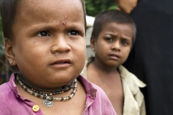 Tribal children in a village in India — Stock Photo, Image