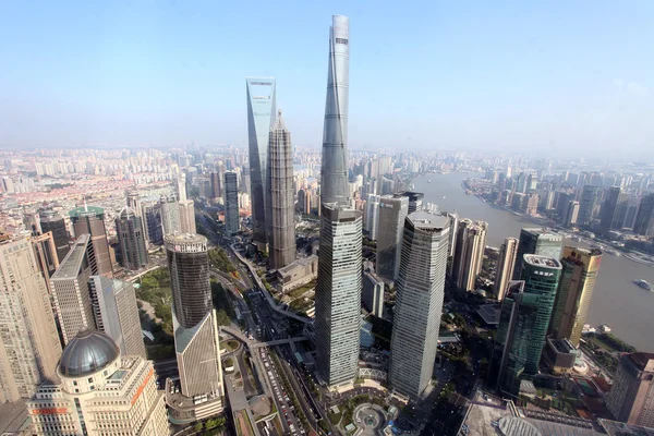 Shanghai, Blick auf die moderne Stadt — Stockfoto