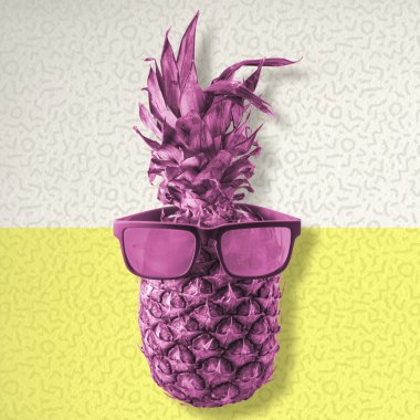Renkli ananas Retro yaz güneş gözlüğü takıyor