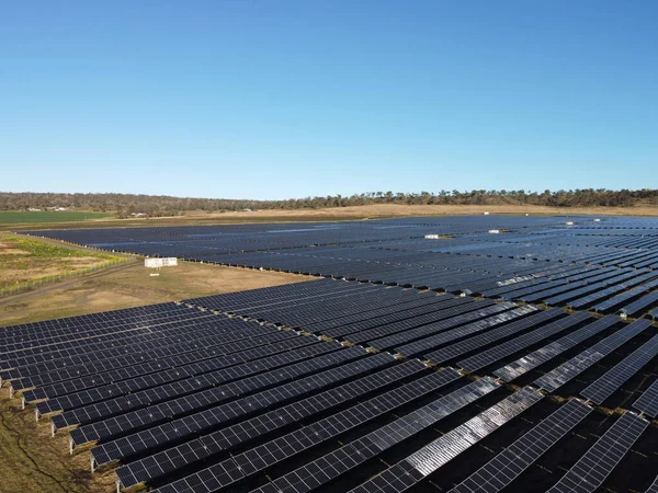 Renewable Energy Featuring Massive Solar Panel Farm Located Rural Queensland — Stock Photo, Image