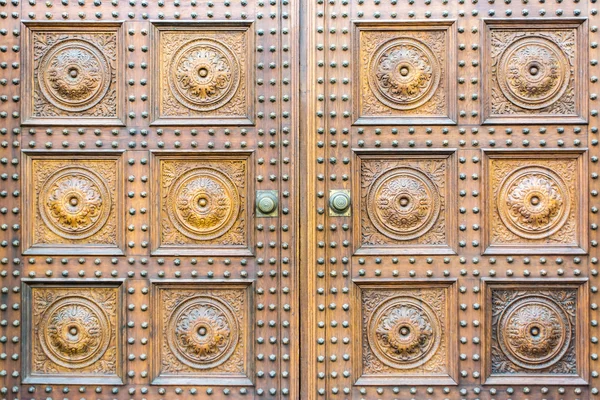 European old wooden door — Stock Photo, Image