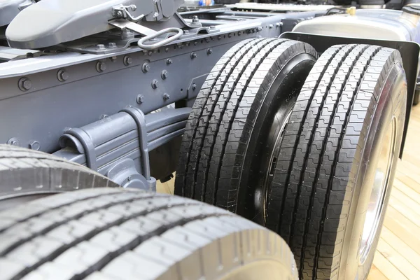 Vehicle tyre — Stock Photo, Image