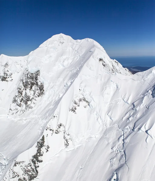 Nueva Zelanda montañas de nieve — Foto de Stock