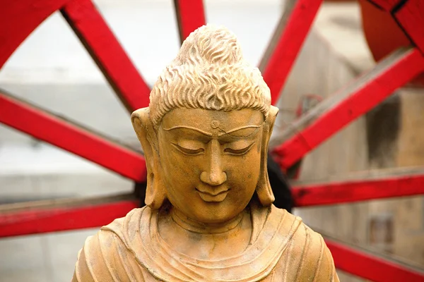 Wise en sereen gezicht van de Boeddha — Stockfoto