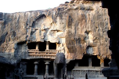Kailash Tapınağı, Ellora bölümünde