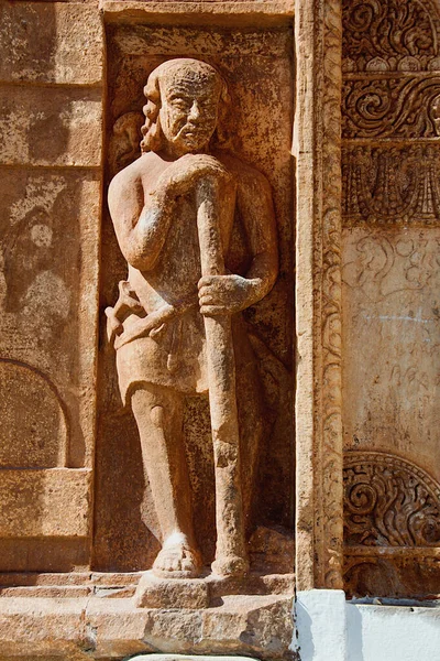 Kőszobor Hosszú Botot Tartó Emberről Kumaraswamy Templomban Nandihalli Közelében Sandur — Stock Fotó