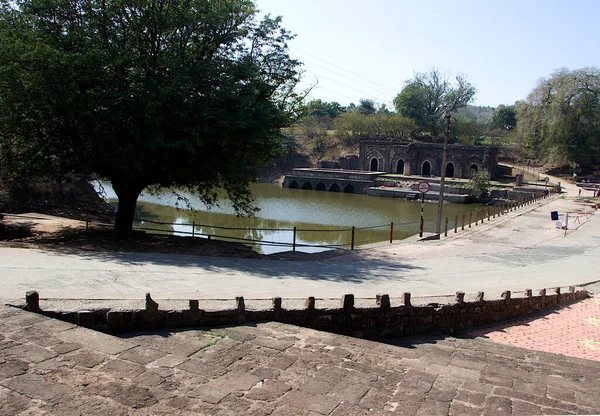 Widok Rewa Kund Schodów Pałacu Bahadur Mandu Madhya Pradesh Indie — Zdjęcie stockowe