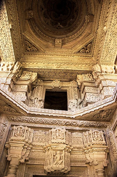 Interior of Saas-Bahu Temple — Stock Photo, Image