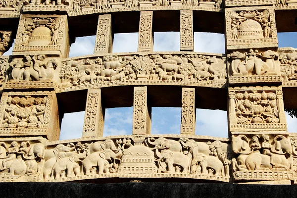 Schnitzerei am Tor, Sanchi — Stockfoto