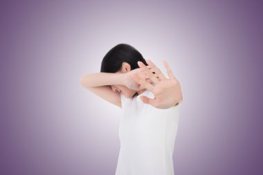 kadın korumak veya yüzünü gizleme