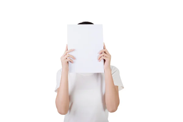 Frau schützt oder versteckt ihr Gesicht — Stockfoto