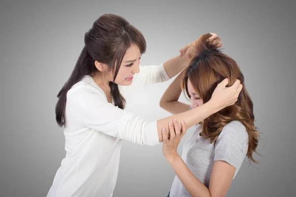 Mujeres asiáticas luchan — Foto de Stock