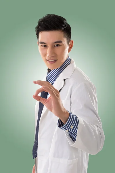 Asijské doktor s gesto — Stock fotografie