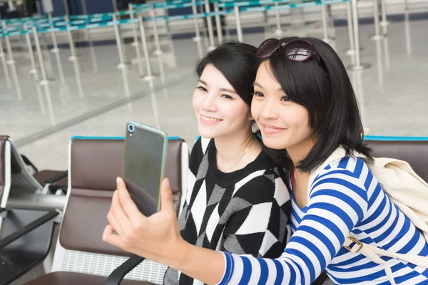 Viajar al extranjero mujer — Foto de Stock