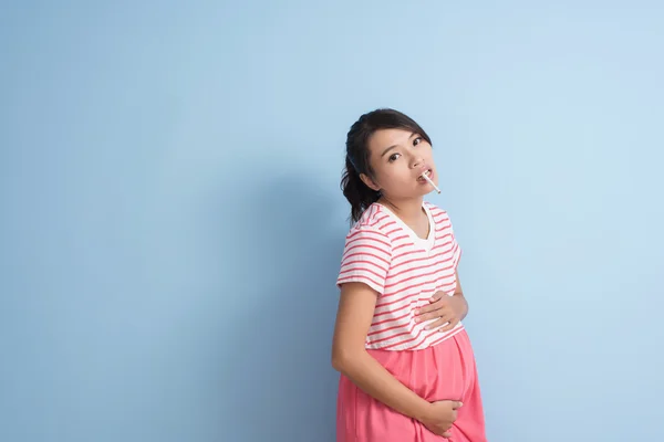 Zwangere vrouw roken — Stockfoto