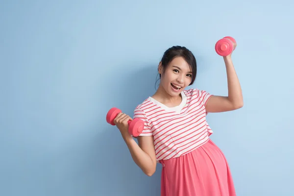 Joven embarazada deporte —  Fotos de Stock