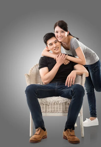 Young Asian couple — Stock Photo, Image