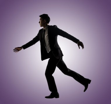 Kendine güvenen işadamı çalıştıran