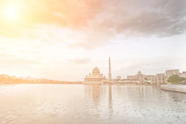 Landscape of mosque — Stock Photo, Image