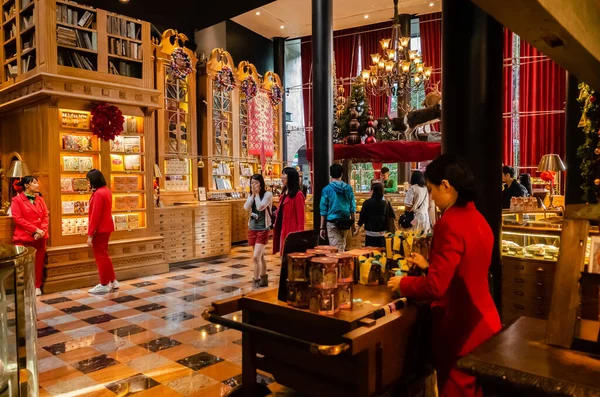 Taichung, Tayvan - 21 Kasım 2019: Miyahara, Tayvan 'ın ünlü pasta ve buz dükkanı.