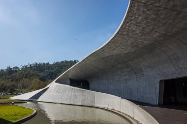 Nantou, Tayvan - 5 Kasım 2019: Xiangshan Ziyaretçi Merkezi 'nin modern mimarisi