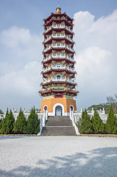 Atraksi Terkenal Dari Pagoda Danau Matahari Bulan Taiwan Asia — Stok Foto