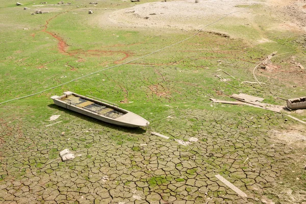 Viejo Barco Tierra Seca Grieta Durante Sequía Con Buena Textura — Foto de Stock
