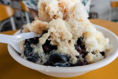 Tayvan geleneksel buzlu, mesona siyah bitki çaylı.