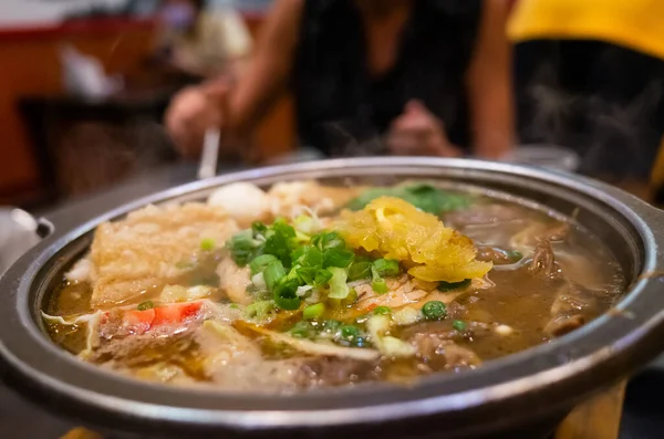 台湾の伝統的なおいしい豆腐鍋のスナック — ストック写真