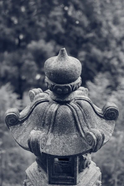 Traditional asian stone lantern — Stock Photo, Image