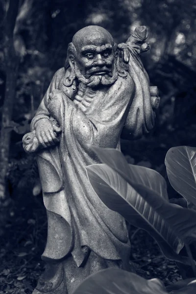 罗汉 kanakbharadvaja 雕像 — 图库照片