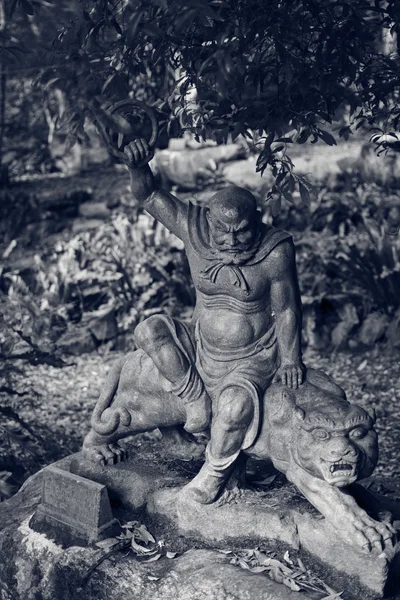 Статуя Архата Канакбхарадвая — стоковое фото