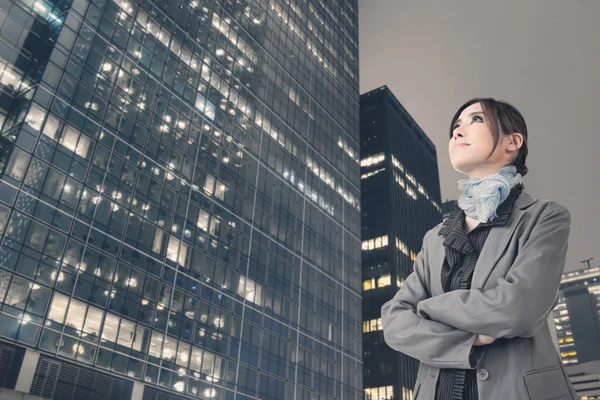 Confident Asian business woman — Stock Photo, Image