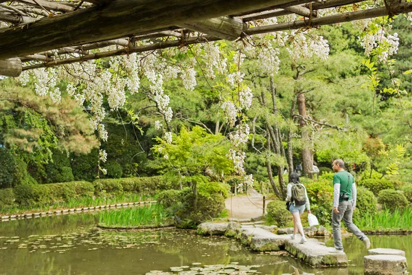 Zen stone path in a pone near Heian Shrine. — Stock Photo, Image