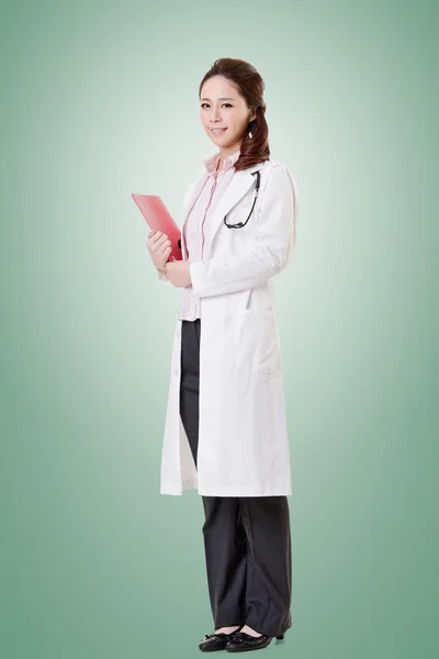 Friendly Asian doctor — Stock Photo, Image