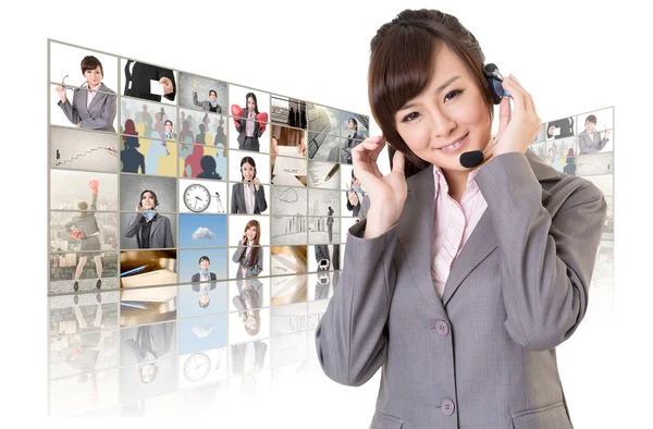 Mujer con auriculares — Foto de Stock