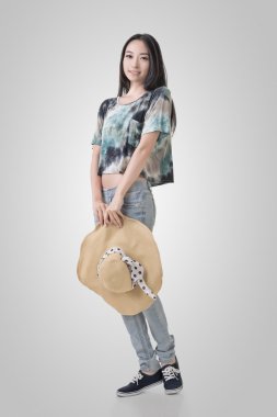 şapka ile Asya Güzeli