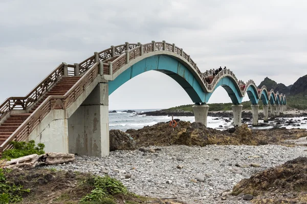 Famous bridge at Sanxiantai — Stock Photo, Image