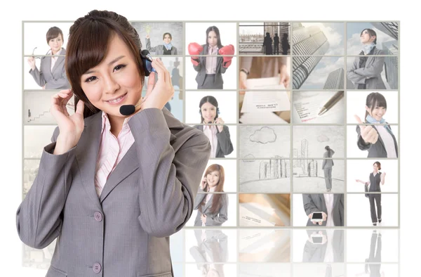 Mujer con auriculares — Foto de Stock