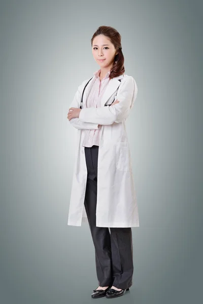 Friendly Asian doctor — Stock Photo, Image